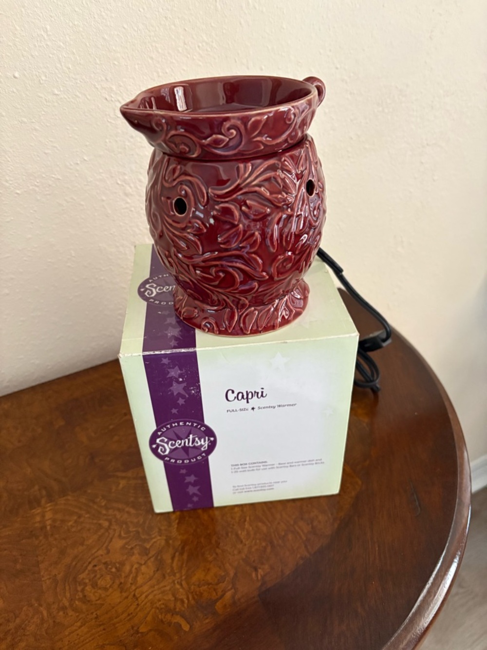 Scentsy Capri Ceramic Warmer in Deep Wine Red